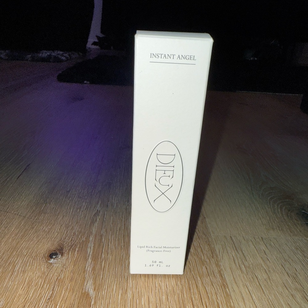 Dieux Instant Angel lipid and peptide rich moisturizer barrier repair